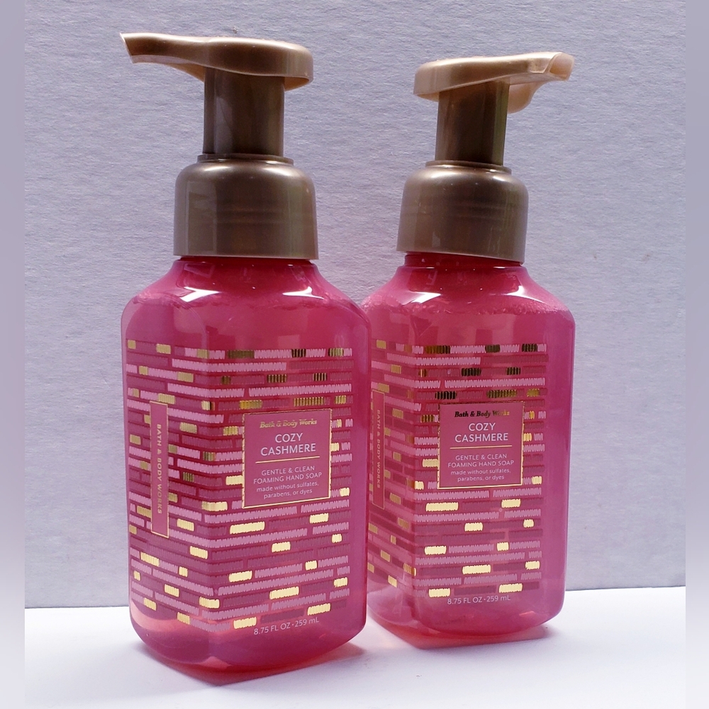 Bath & Body Works COZY CASHMERE Gentle & Clean Foaming Hand Soap, 8.75 Oz(2 Pcs)